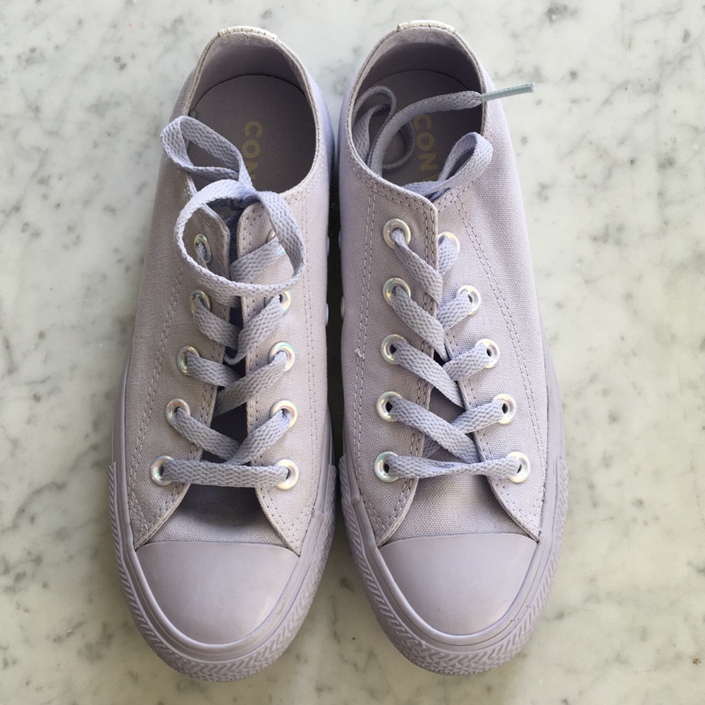 WORN ONCE Converse